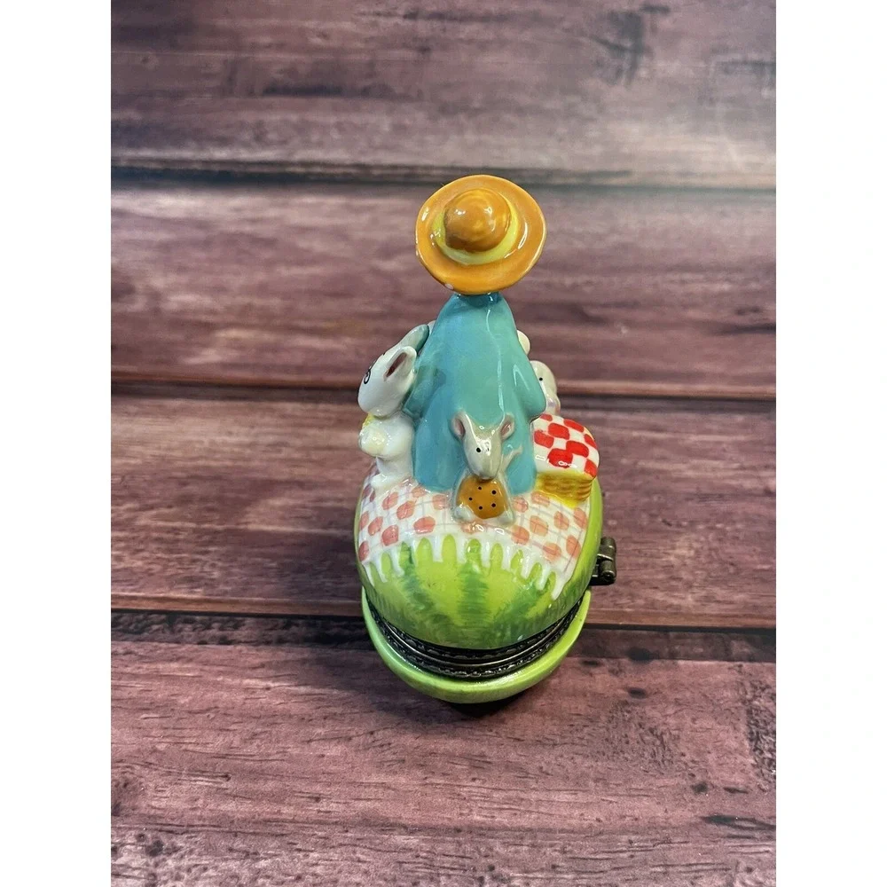 Hallmark Maxine 